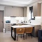 Sithoniars Luxury Two Floor Maisonette With Private Pool & Garden בית נופש *