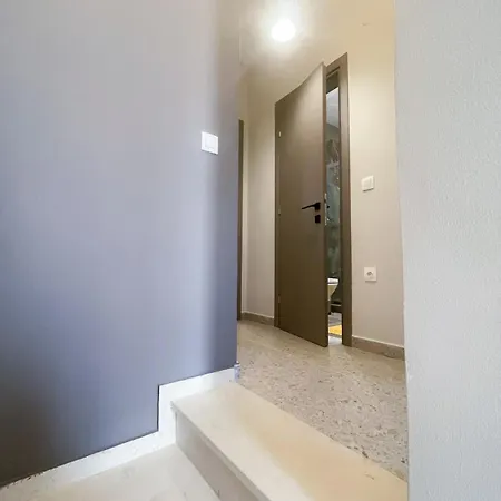 Sithoniars Luxury Two Floor Maisonette With Private Pool & Garden