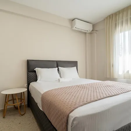 Sithoniars Luxury Two Floor Maisonette With Private Pool & Garden Hébergement de vacances *