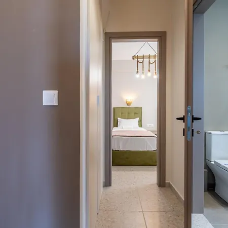 Sithoniars Luxury Two Floor Maisonette With Private Pool & Garden *