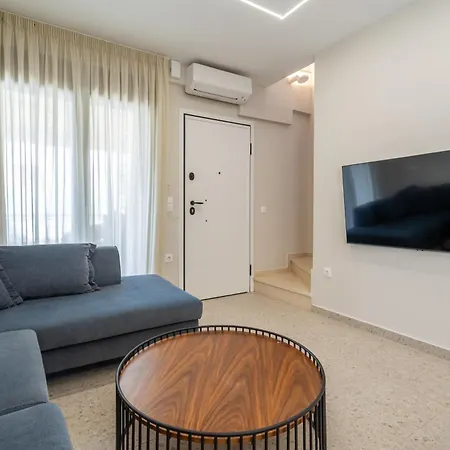 Sithoniars Luxury Two Floor Maisonette With Private Pool & Garden