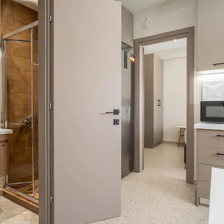 Sithoniars Luxury Two Floor Maisonette With Private Pool & Garden Hébergement de vacances