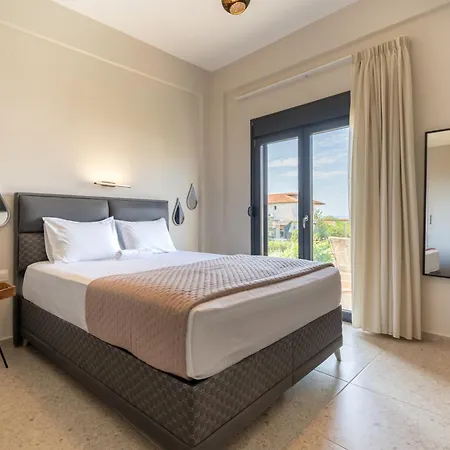 Sithoniars Luxury Two Floor Maisonette With Private Pool & Garden