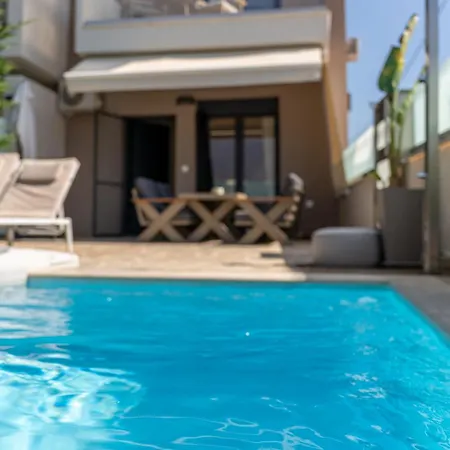 Casa de Férias Sithoniars Luxury Two Floor Maisonette With Private Pool & Garden *