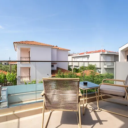 Sithoniars Luxury Two Floor Maisonette With Private Pool & Garden Casa de Férias *