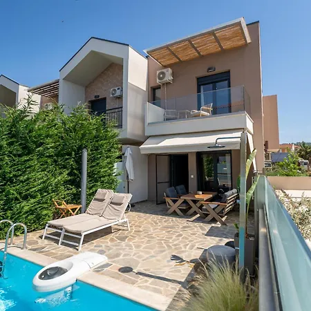 Sithoniars Luxury Two Floor Maisonette With Private Pool & Garden Holiday home *