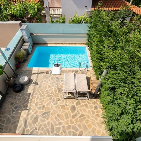 Hébergement de vacances Sithoniars Luxury Two Floor Maisonette With Private Pool & Garden *