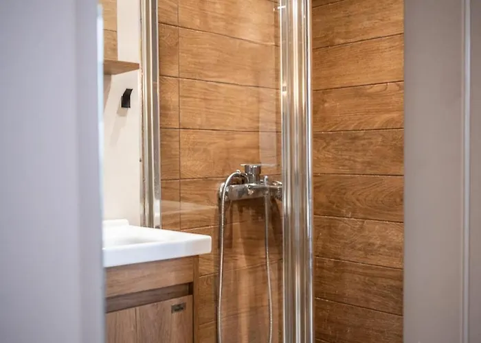 Sithoniars Luxury Two Floor Maisonette With Private Pool & Garden بيت للعطل نيكيتي