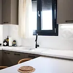 Sithoniars Luxury Two Floor Maisonette With Private Pool & Garden