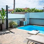 Sithoniars Luxury Two Floor Maisonette With Private Pool & Garden 度假居 尼基季