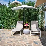 Sithoniars Luxury Two Floor Maisonette With Private Pool & Garden * 尼基季