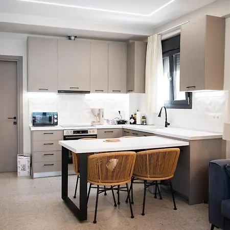 Sithoniars Luxury Two Floor Maisonette With Private Pool & Garden Hébergement de vacances *
