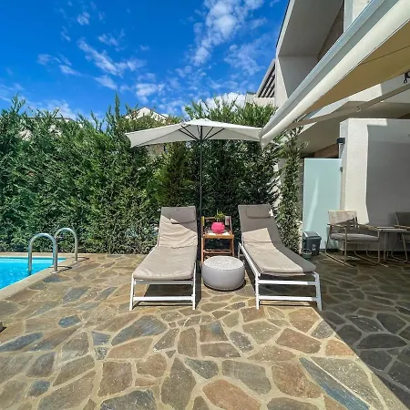 Sithoniars Luxury Two Floor Maisonette With Private Pool & Garden *