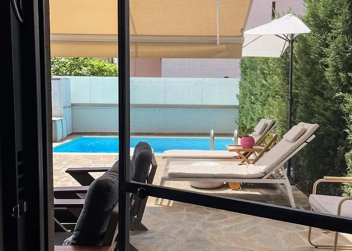 Sithoniars Luxury Two Floor Maisonette With Private Pool & Garden