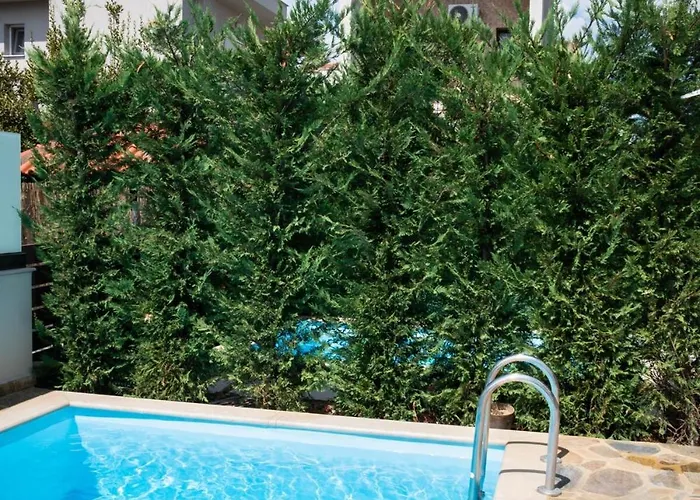 Sithoniars Luxury Two Floor Maisonette With Private Pool & Garden Nikiti (Sithonia)
