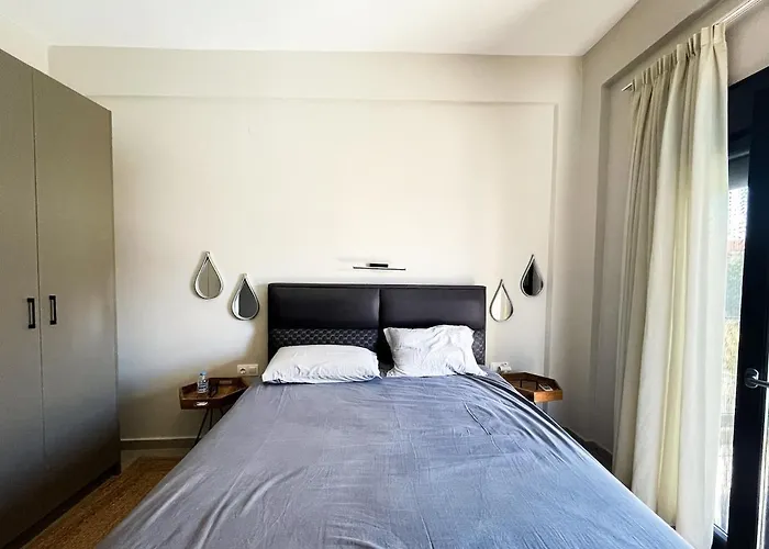 Sithoniars Luxury Two Floor Maisonette With Private Pool & Garden *