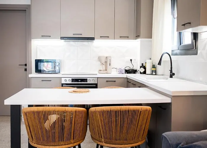 Dom wakacyjny Sithoniars Luxury Two Floor Maisonette With Private Pool & Garden